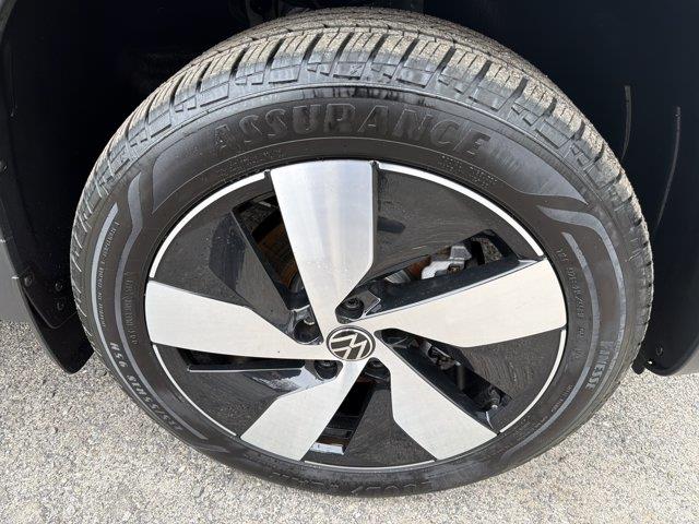 2025 Volkswagen Taos - $23,899