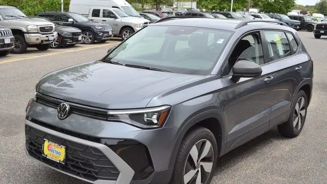 2025 Volkswagen Taos S 4Motion