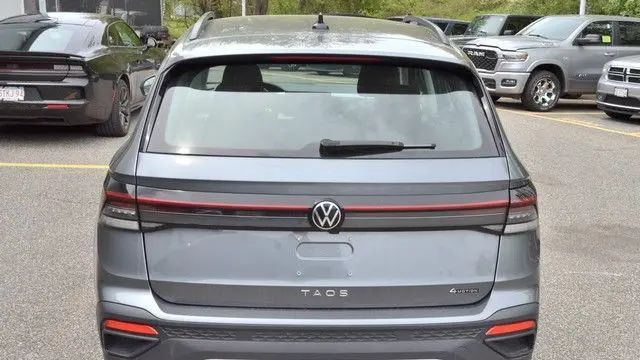 2025 Volkswagen Taos S 4Motion
