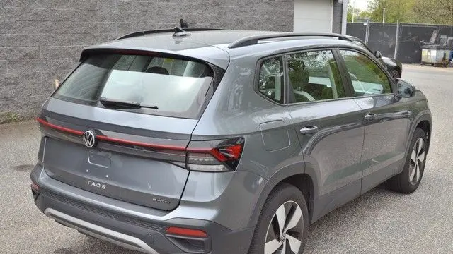 2025 Volkswagen Taos S 4Motion