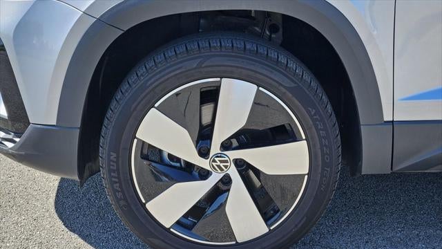 2024 Volkswagen Taos S 4Motion