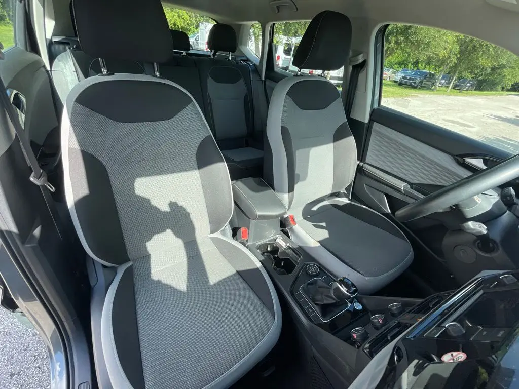 2024 Volkswagen Taos - $15,497