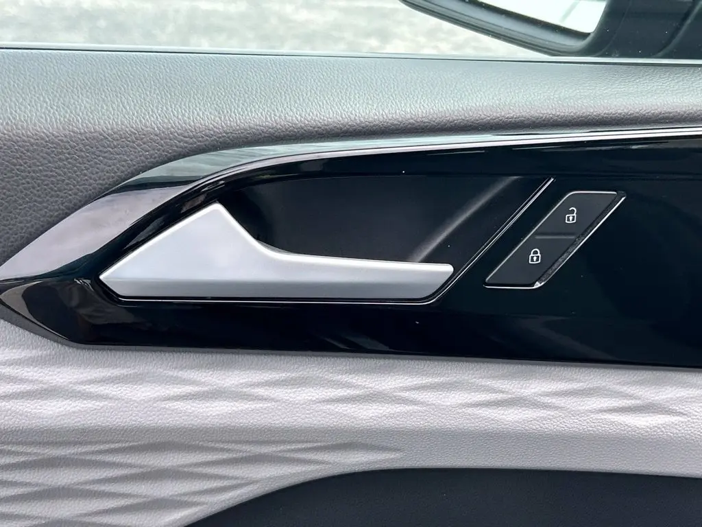 2024 Volkswagen Taos - $15,297