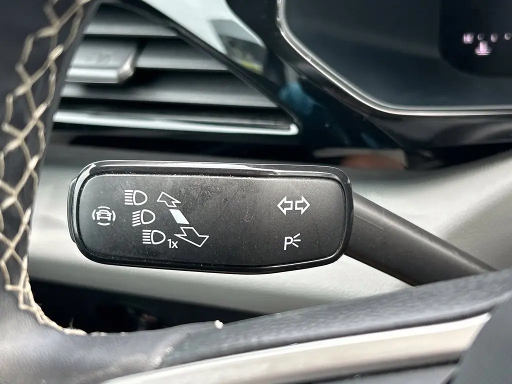 2024 Volkswagen Taos - $15,297