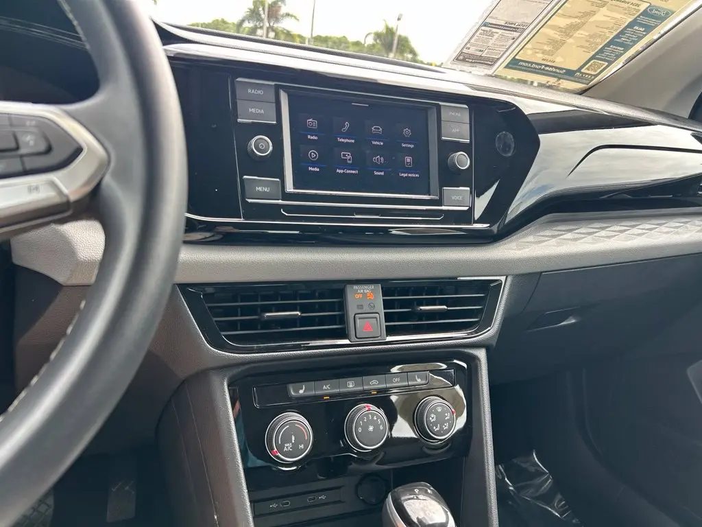2024 Volkswagen Taos - $15,297