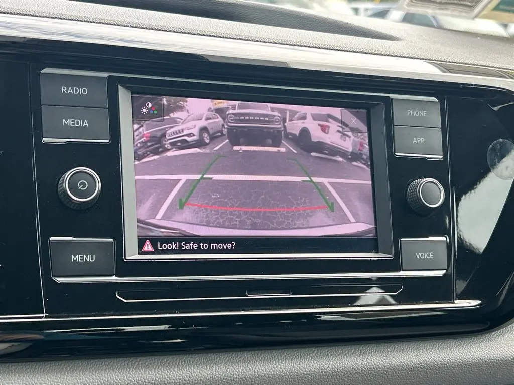 2024 Volkswagen Taos - $15,297