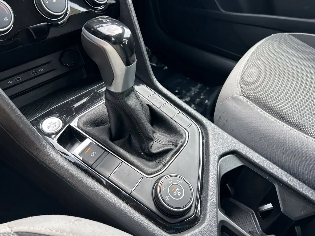 2024 Volkswagen Taos - $15,297