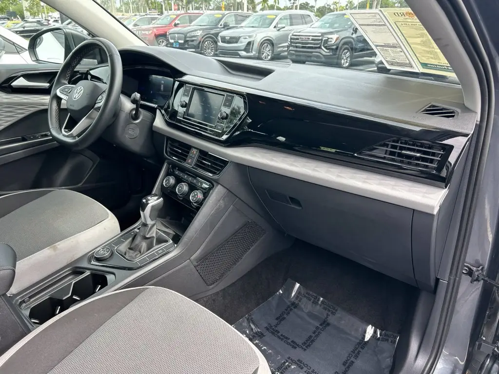 2024 Volkswagen Taos - $15,297