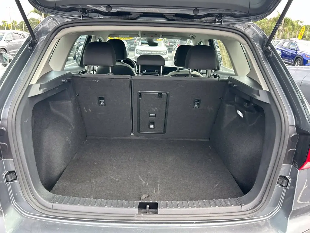 2024 Volkswagen Taos - $15,297