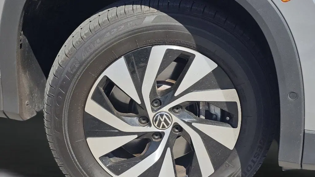 2025 Volkswagen Tiguan S 4Motion