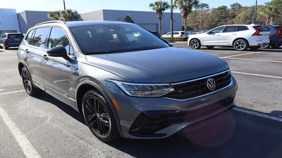 Photo of a 2022 Volkswagen Tiguan SE R-LINE Black 4DR SUV for sale