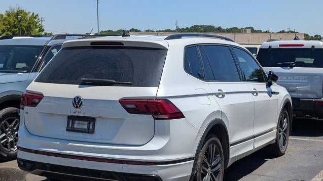 2022 Volkswagen Tiguan SE R-Line Black