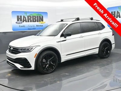 2023 Volkswagen Tiguan SE R-LINE Black 4DR SUV
