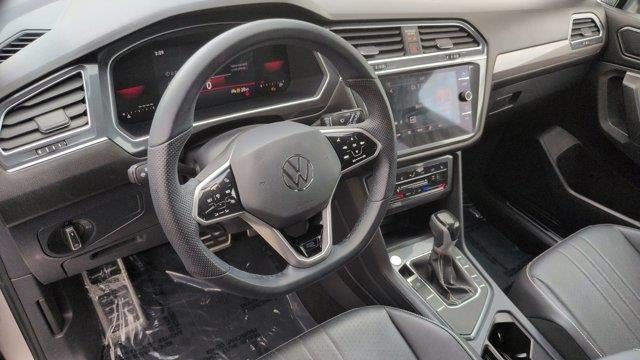 2023 Volkswagen Tiguan SE R-Line Black