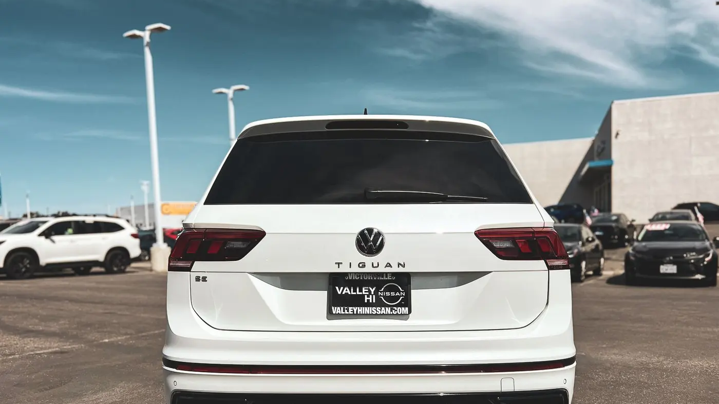 2024 Volkswagen Tiguan SE R-Line Black