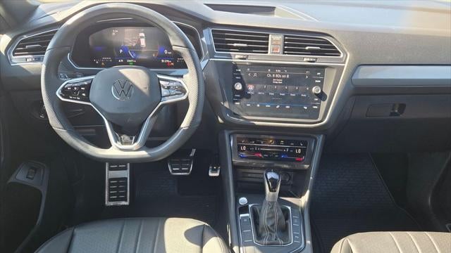 2024 Volkswagen Tiguan SE R-Line Black