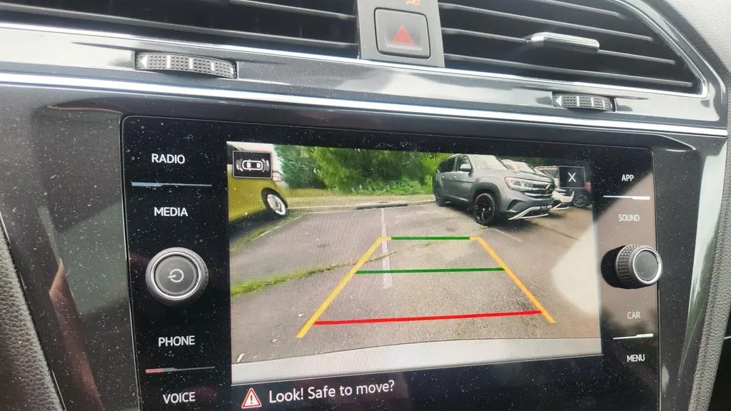 2023 Volkswagen Tiguan SE R-Line Black