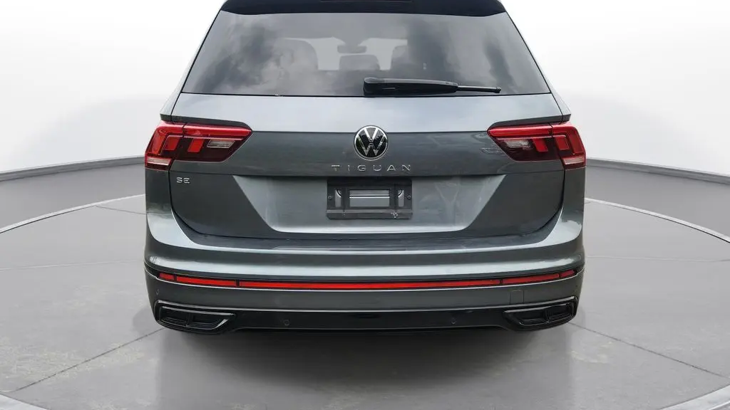 2023 Volkswagen Tiguan SE R-Line Black