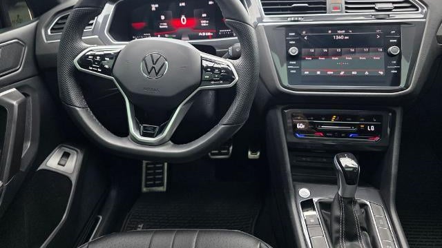 2024 Volkswagen Tiguan SE R-Line Black