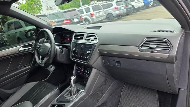 2024 Volkswagen Tiguan SE R-Line Black