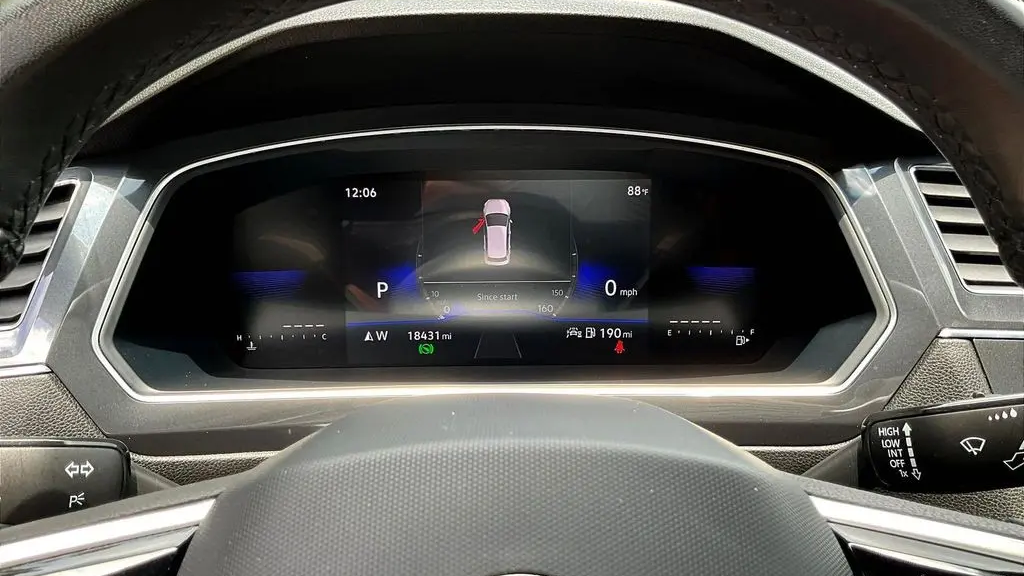 2023 Volkswagen Tiguan SE R-Line Black