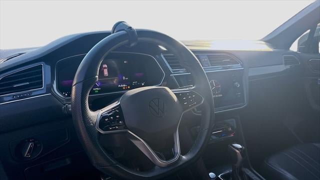 2023 Volkswagen Tiguan SE R-Line Black