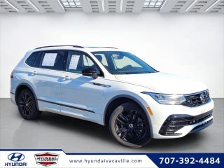 2022 Volkswagen Tiguan with Oryx White Pearl Exterior