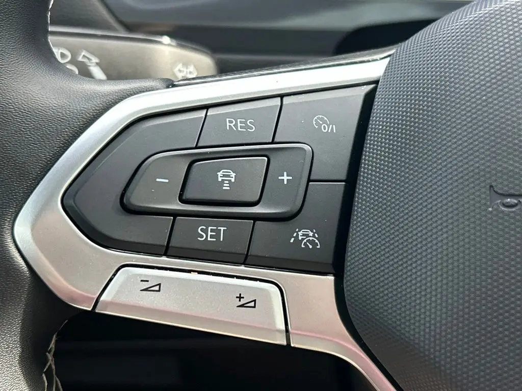 2023 Volkswagen Tiguan - $25,235