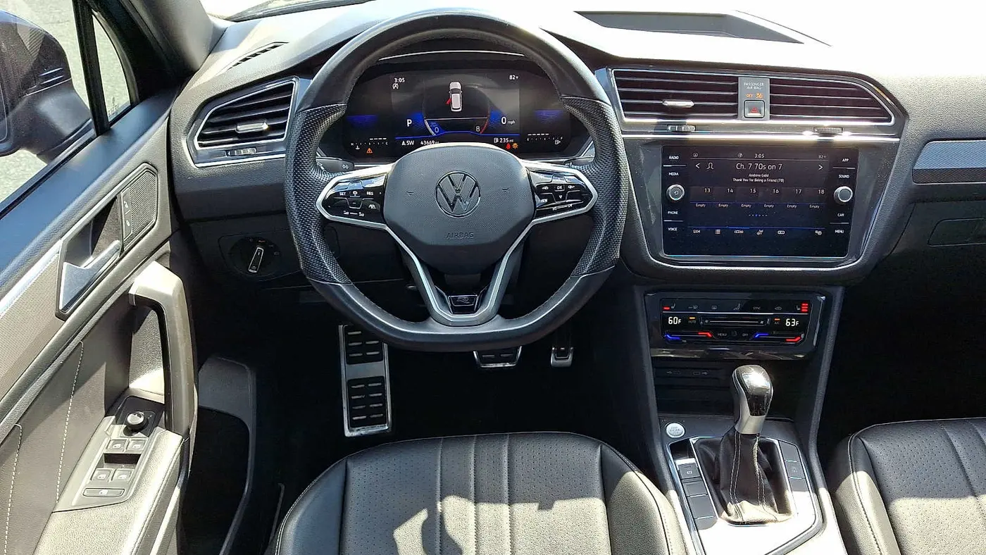 2023 Volkswagen Tiguan SE R-Line Black