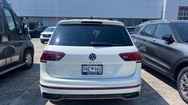 2022 Volkswagen Tiguan SE R-Line Black