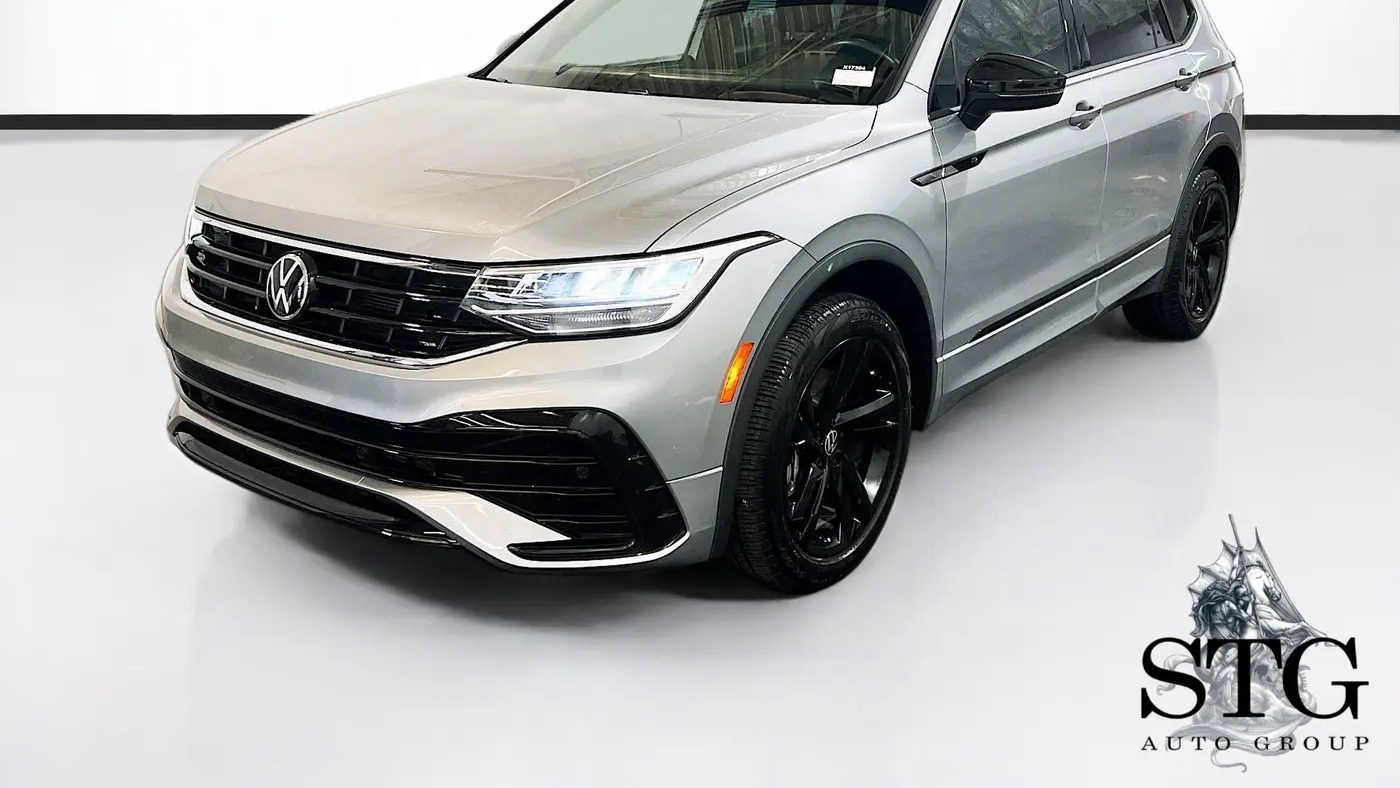 Preowned 2023 Volkswagen Tiguan SE R-Line Black for Sale