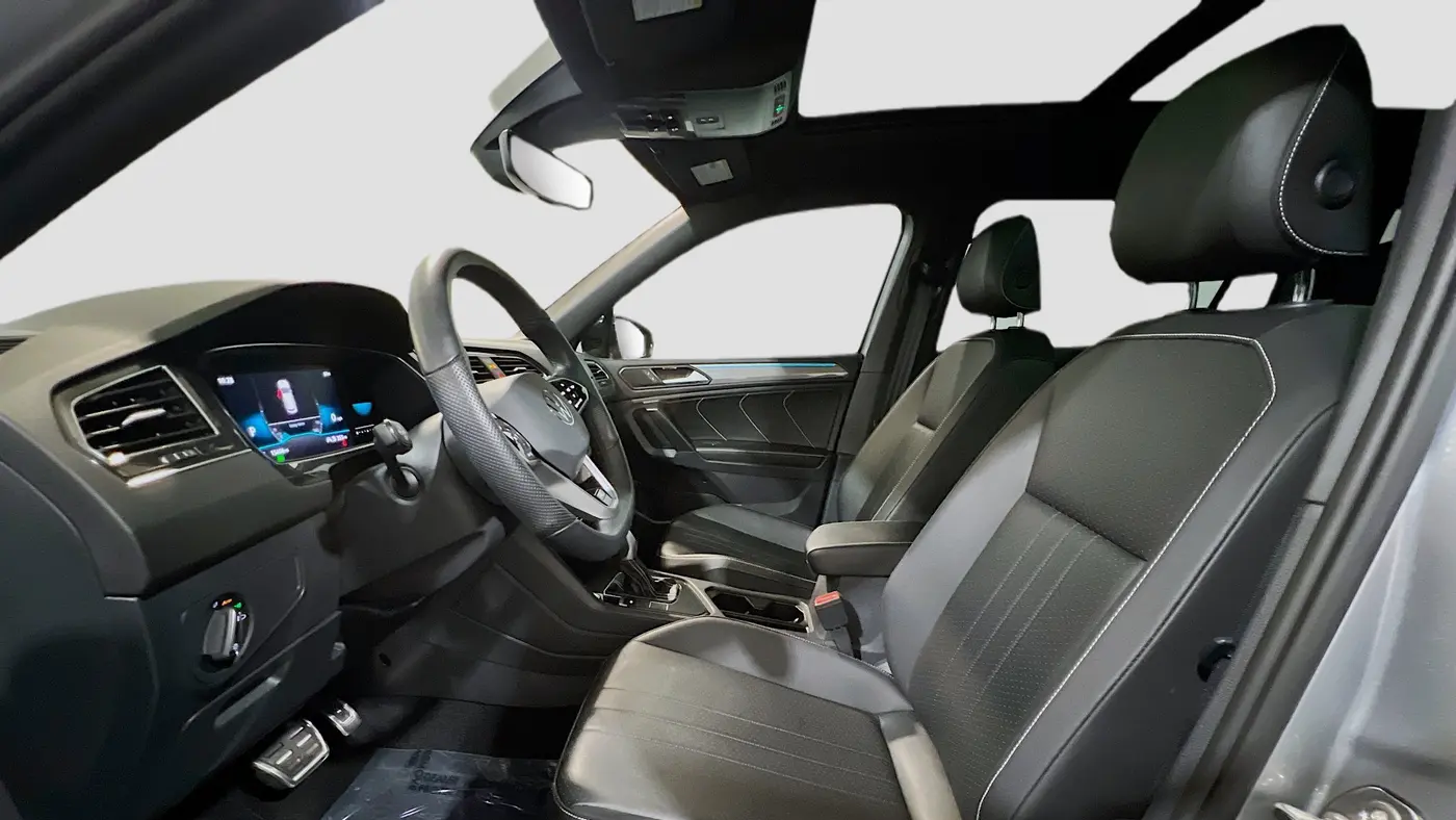 2023 Volkswagen Tiguan SE R-Line Black