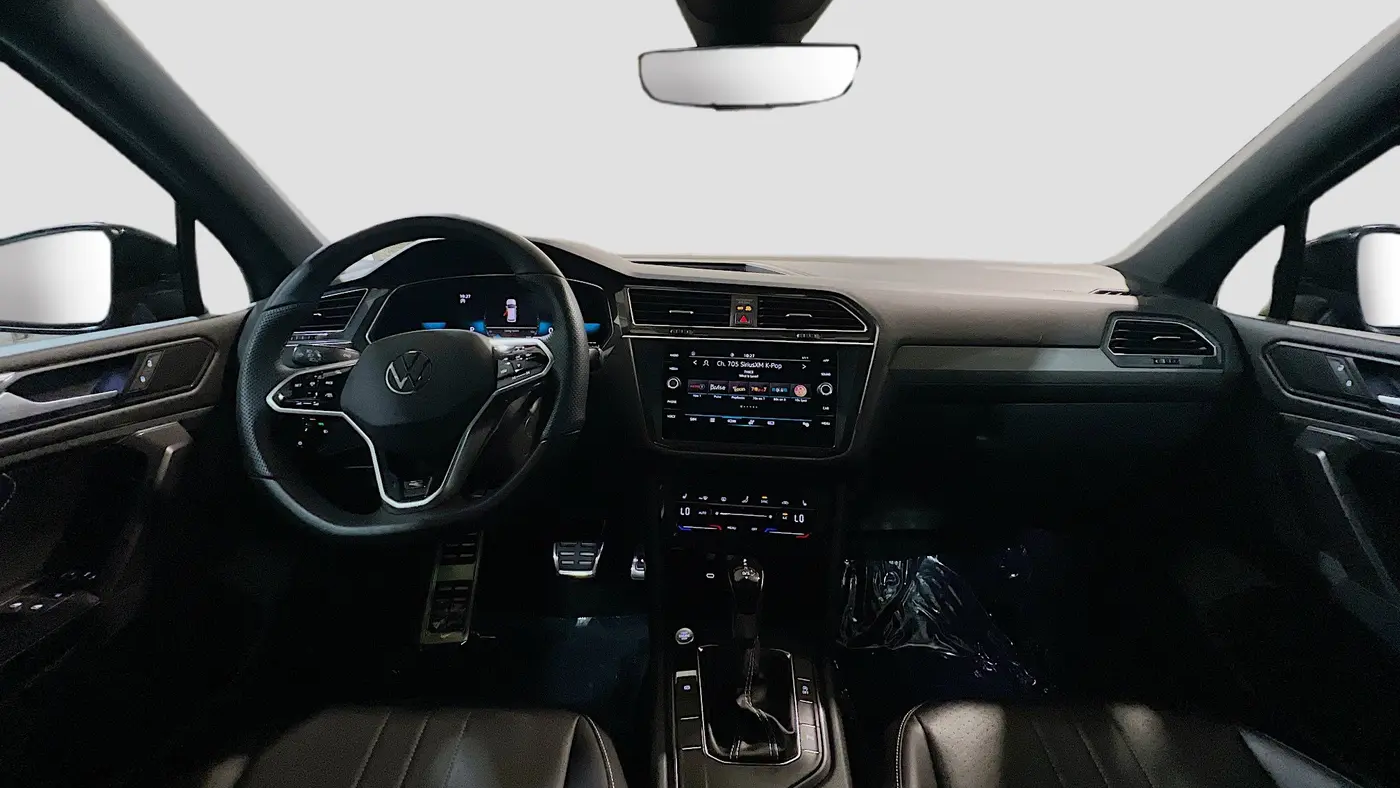 2023 Volkswagen Tiguan SE R-Line Black