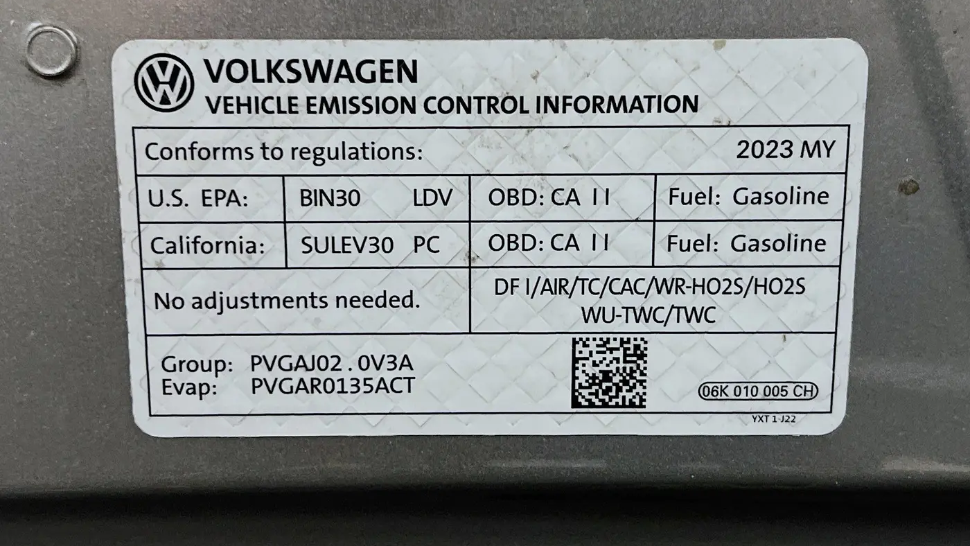 2023 Volkswagen Tiguan SE R-Line Black