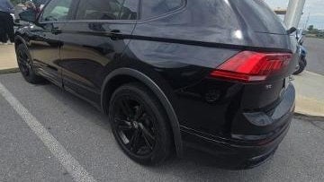 2023 Volkswagen Tiguan SE R-Line Black