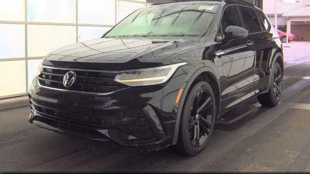 Preowned 2023 Volkswagen Tiguan SE R-Line Black for Sale
