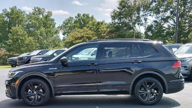 2023 Volkswagen Tiguan SE R-Line Black