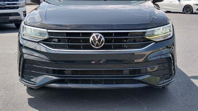 2023 Volkswagen Tiguan SE R-Line Black