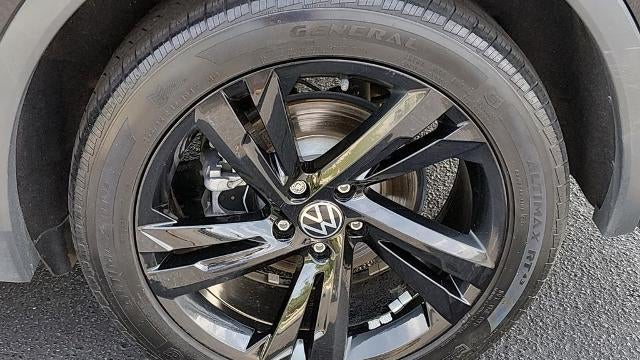 2023 Volkswagen Tiguan SE R-Line Black