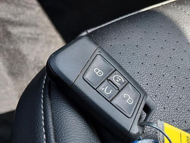 2023 Volkswagen Tiguan - $17,877