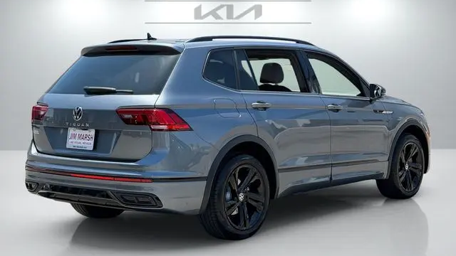 2024 Volkswagen Tiguan SE R-Line Black