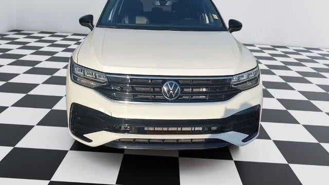 2022 Volkswagen Tiguan SE R-Line Black