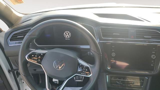 2022 Volkswagen Tiguan SE R-Line Black