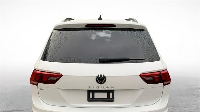 2023 Volkswagen Tiguan SE R-Line Black