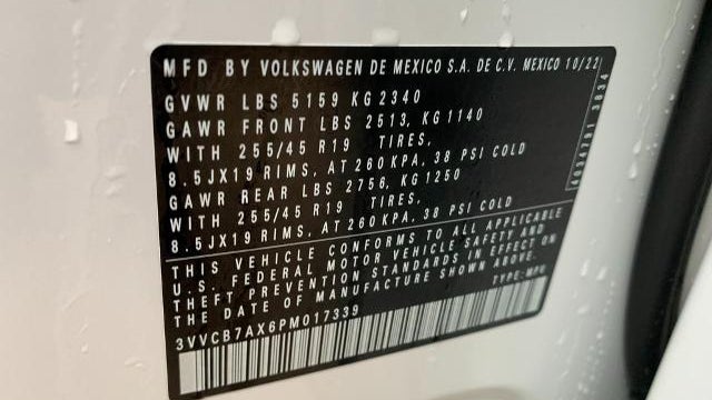 2023 Volkswagen Tiguan SE R-Line Black