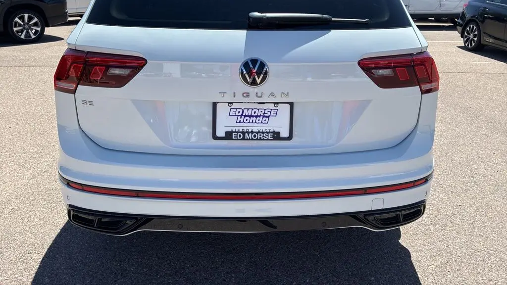 2024 Volkswagen Tiguan SE R-Line Black