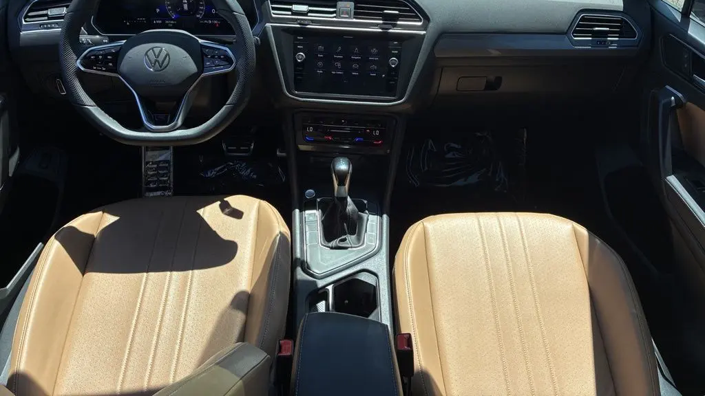 2024 Volkswagen Tiguan SE R-Line Black