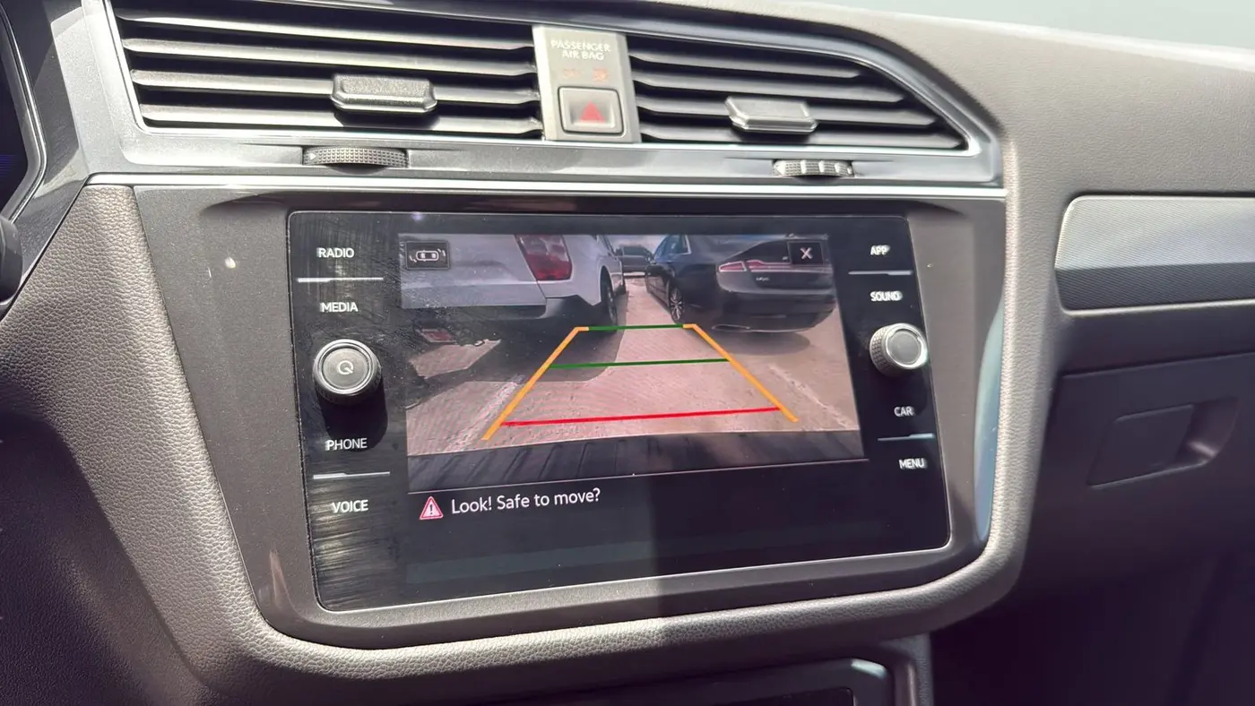2023 Volkswagen Tiguan SE R-Line Black
