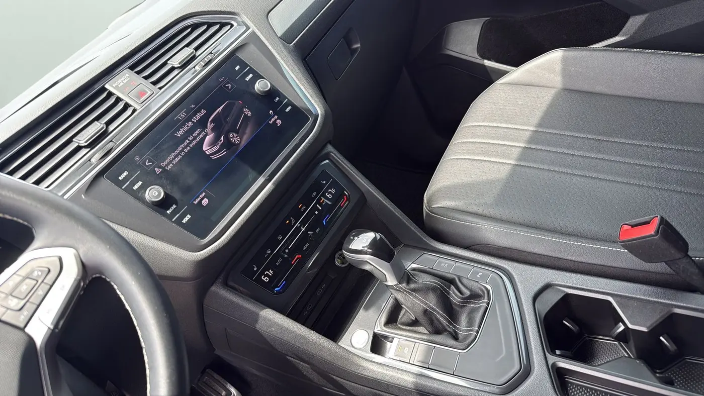 2023 Volkswagen Tiguan SE R-Line Black