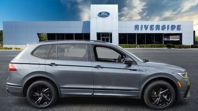 2024 Volkswagen Tiguan SE R-Line Black